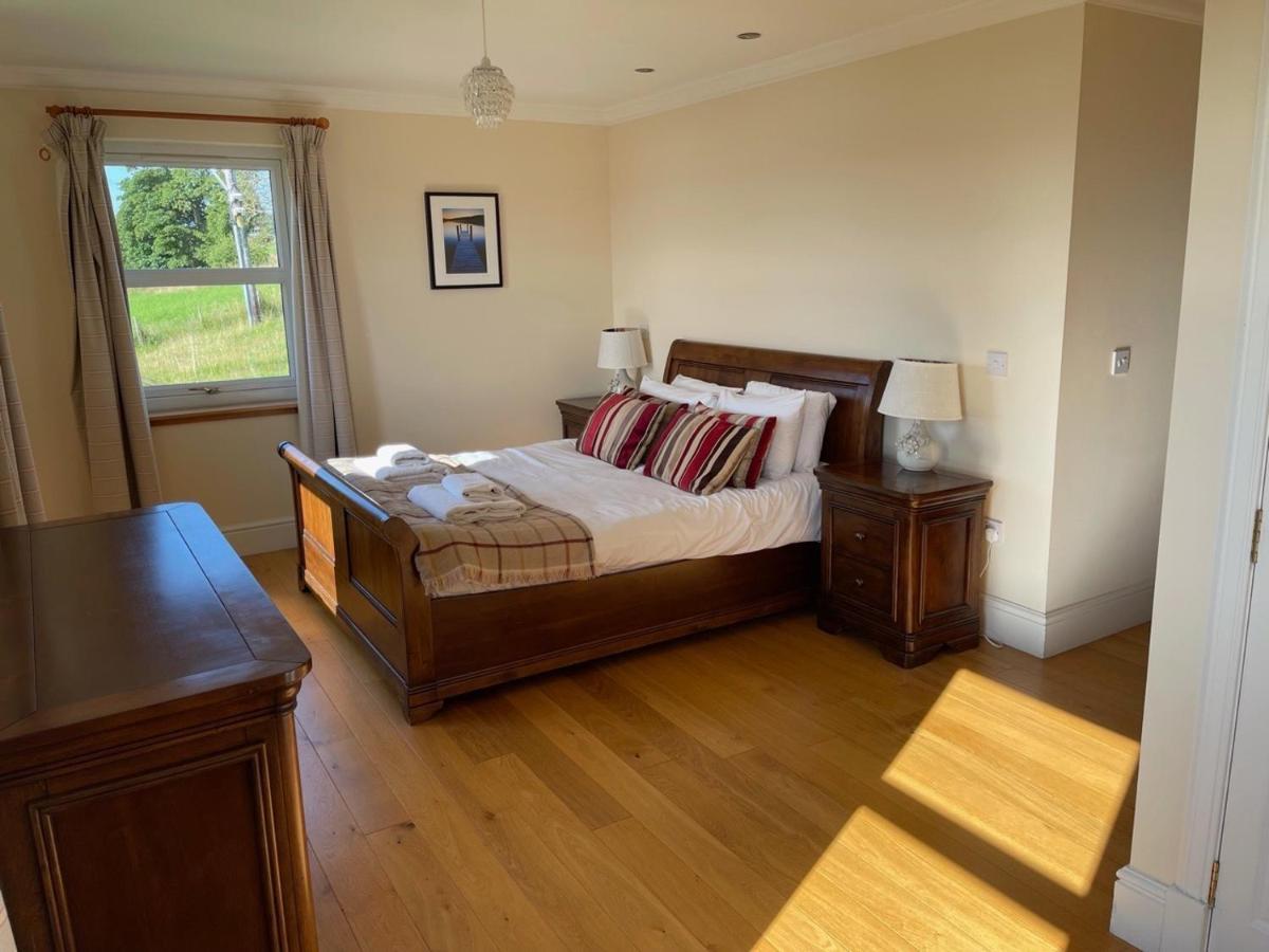 Highland Farm Cottages ディングウォール エクステリア 写真