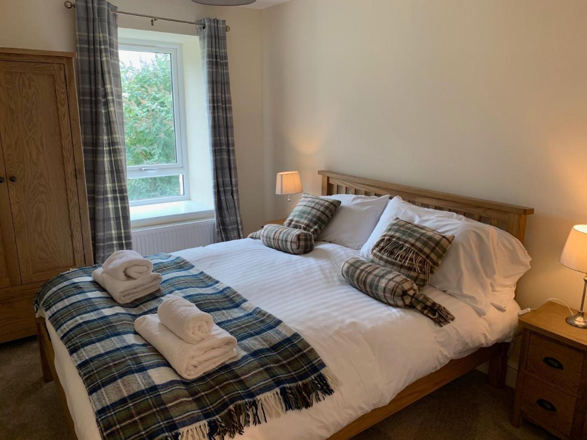 Highland Farm Cottages ディングウォール エクステリア 写真